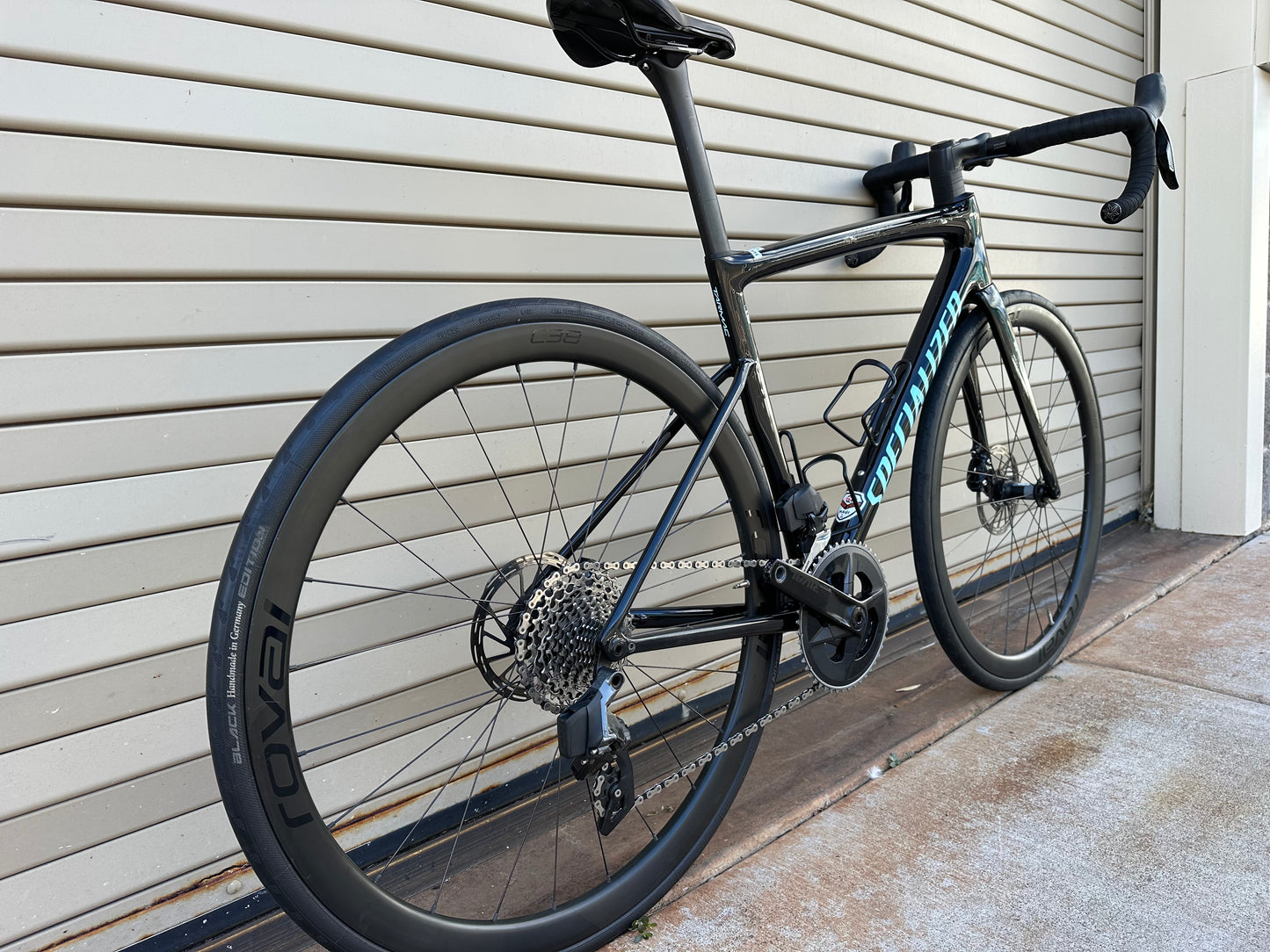 Specialized Tarmac SL8 Expert Sram Rival AXS