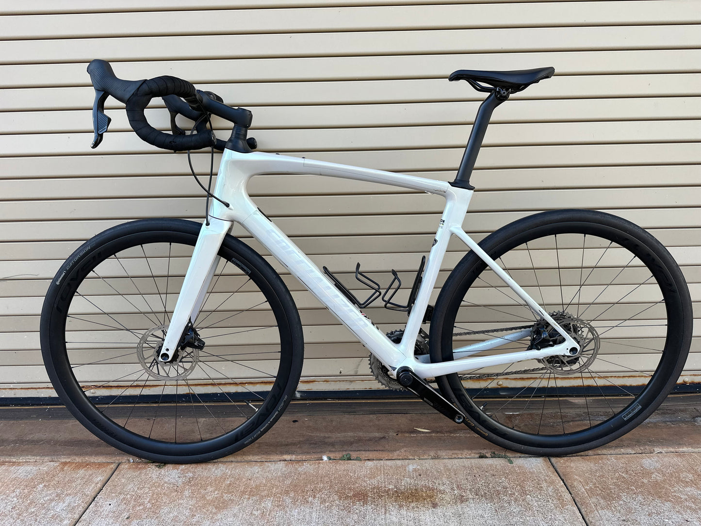 Specialized Roubaix SL8 Expert Sram Rival AXS